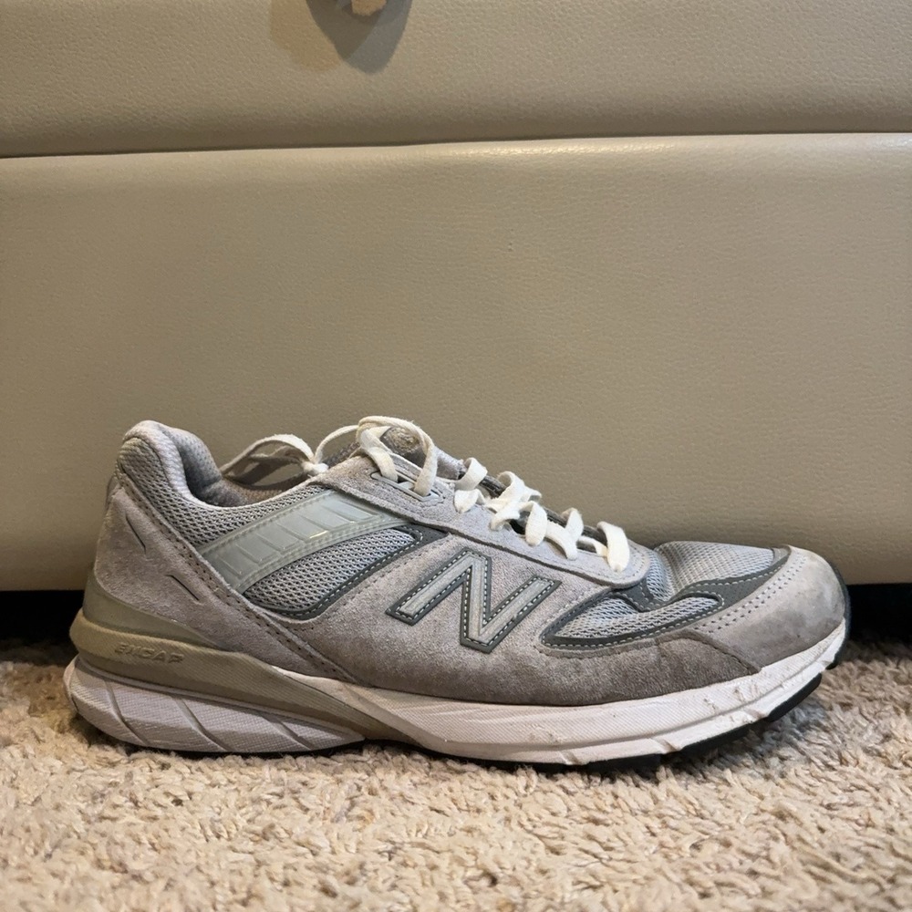 New Balance 990v5 Mens Size 11 Gray Suede Mesh Running Sneakers Made in USA
